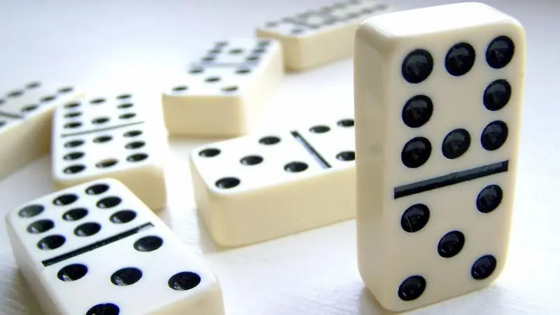 Cờ domino là gì?